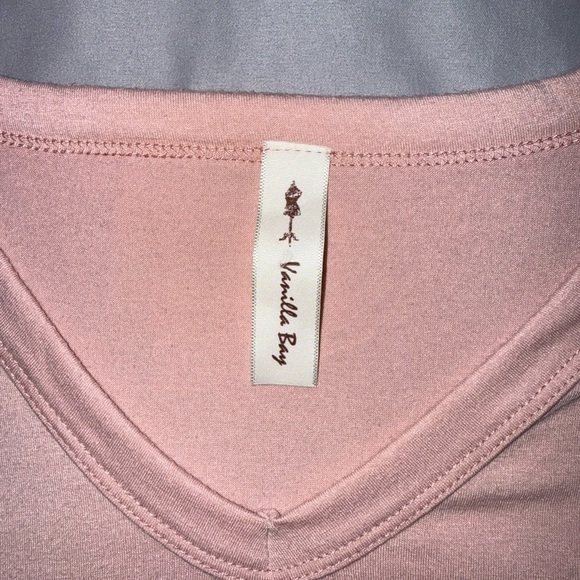 Vanilla Bay Pink and Black Leopard V-Neck Tee - Picture 2 of 6